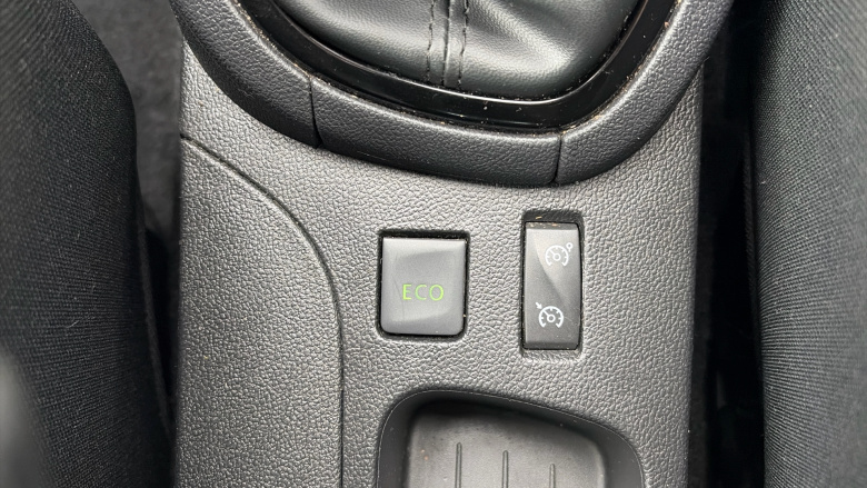 Renault Clio 1.5 dCi 90 Iconic 5dr Diesel Hatchback